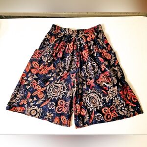 Hilo Hattie Hawaiian Bermuda Shorts